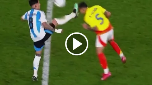 El ex jugador de los cementeros tuvo que ser atendido mientras que Enzo Fernández vio la tarjeta roja por la acción.