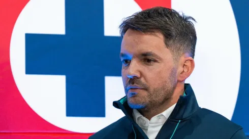 Nicolás Larcamón asumió oficialmente el cargo de entrenador de Cruz Azul.