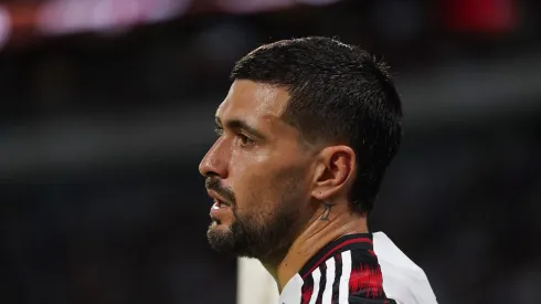 Flamengo responde a Cruz Azul por Georgian de Arrascaeta.