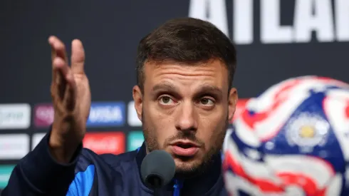 El ex entrenador de Cruz Azul se vio cabizbajo en la conferencia de prensa y apuntó hacia el responsable del traspiés contra el conjunto de Lionel Messi.