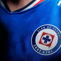 Gabriel Fernández y Giorgos Giakoumakis modelaron con la nueva playera de Cruz Azul
