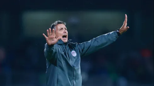 Robert Dante Siboldi repartió elogios para Cruz Azul tras sacar un empate con Mazatlán.