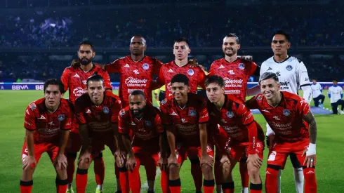 El cuadro violeta celebró por todo lo alto el empate ante los cementeros en el inicio de la nueva temporada.