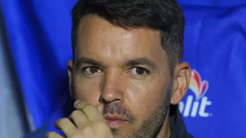 Los cementeros no pudieron pasar del empate ante los violetas y dejaron una imagen irregular en el inicio del torneo.