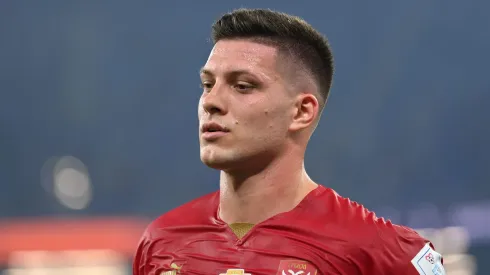 Luka Jovic cuenta con una oferta de Emiratos Árabes Unidos.