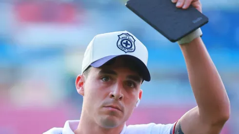 El volante de los cementeros inició en un club de Rosario como jugador y entrenador de futbol sala.