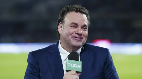 El polémico periodista se refirió al último gol que marcó el delantero de Cruz Azul en el Apertura 2025.