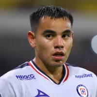 Palo de Charly Rodríguez a Vicente Sánchez en la previa del debut de Cruz Azul en Leagues Cup