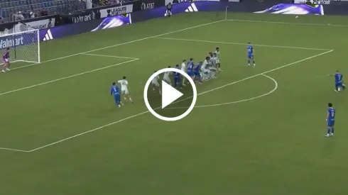 El mediocampista polaco estuvo a punto de marcar el gol del torneo con un tiro libre esquinado en el minuto 90 de partido.