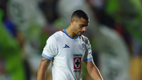 El delantero griego fue presentado por todo lo alto con el PAOK, club con el que vuelve a su natal Grecia