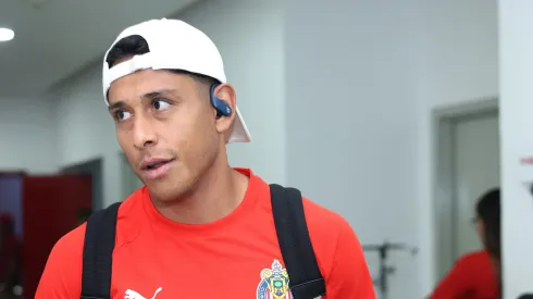 El mediocampista mexicano salió en defensa de su compañero tras los últimos abucheos de la afición rojiblanca.