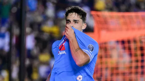 Lorenzo Faravelli es renovado con Cruz Azul.