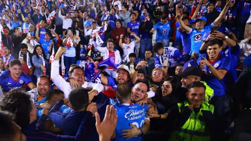 Los aficionados reclaman mayor atención por parte de los jugadores en modo de fotografías y autógrafos.