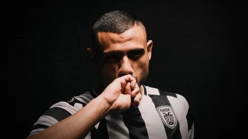 El delantero griego marcó un golazo con PAOK para asegurar la clasificación a Europa League.
