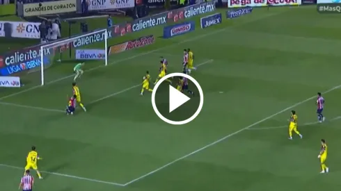 El mediocampista fue el encargado de anotar el primer gol de las Chivas en un partido que quedó 1-2 en favor de los rojiblancos.