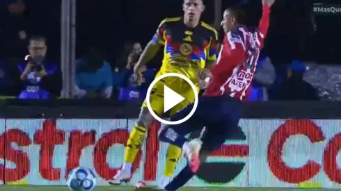 El ex jugador de Cruz Azul fue protagonista del Clásico Nacional al anotar el primer gol de Chivas y además caer lesionado.