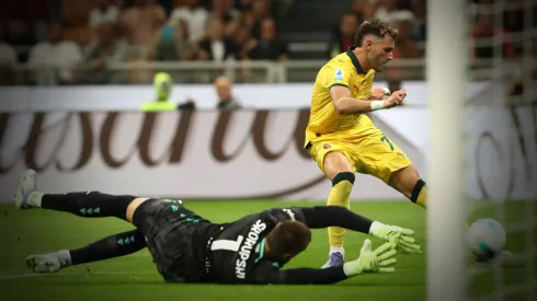 Santiago Giménez tuvo un partido complicado con el Milan en la Serie A.