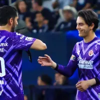 Hasta las lágrimas: Chuy Corona salió de cambio en Xolos para el ingreso de su hijo