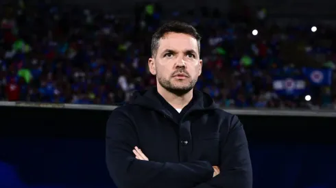 El entrenador argentino deberá tomar una decisión crucial de cara al partido contra los Gallos Blancos.