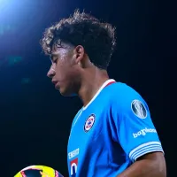 ¿Nicolás Larcamón borró a Amaury Morales porque el jugador se va de Cruz Azul? Esto se sabe…