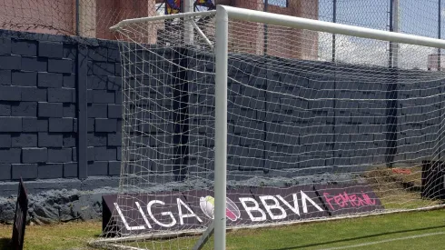 Los fanáticos de La Máquina no pudieron ingresar a las instalaciones del Club Alpha 3, lugar en donde se desarrollo el encuentro.