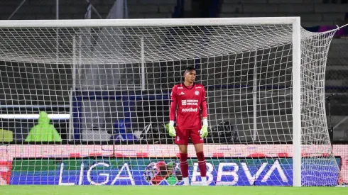 El portero colombiano está siendo el centro de todas las críticas después de su error garrafal contra los Gallos Blancos.