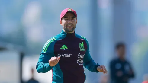 Eduardo Arce dio sus primeros pasos como DT al lado de Nicolás Larcamón en Puebla.