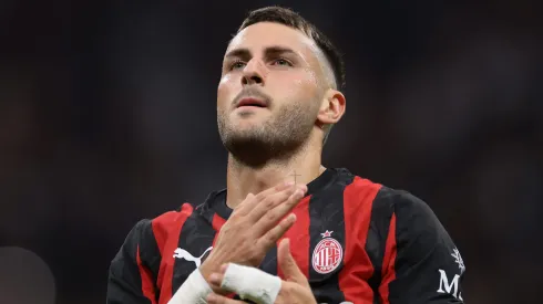 El partido del año para Santi Giménez: ¿Cómo ver el Milan vs. Napoli?