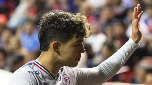 El canterano de los cementeros apenas duró cinco minutos sobre el césped del Estadio Caliente antes de ser expulsado por Jorge Camacho.