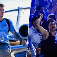 Afición de Cruz Azul reacciona al gol de Mateusz Bogusz a Pumas con recado a Nicolás Larcamón