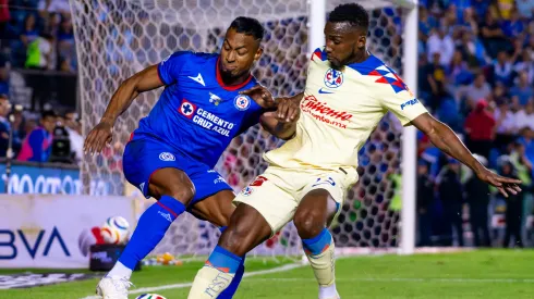 El defensor colombiano se refirió a la elección de su compatriota, hoy en el Tri.