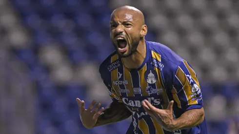 Joao Pedro acumula 11 goles en este Apertura 2025 y otros dos clubes además de los cementeros también querrían al brasileño.