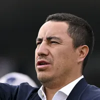 Efraín Juárez, DT de Pumas, lanza amenaza a Cruz Azul tras polémica con la lesión de Kevin Mier