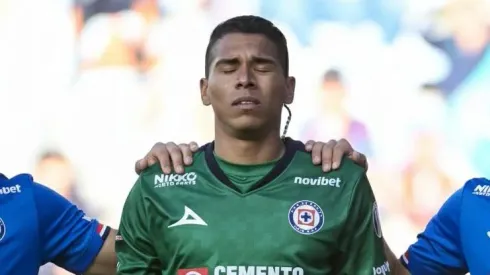 Kevin Mier fue apoyado por sus compañeros.