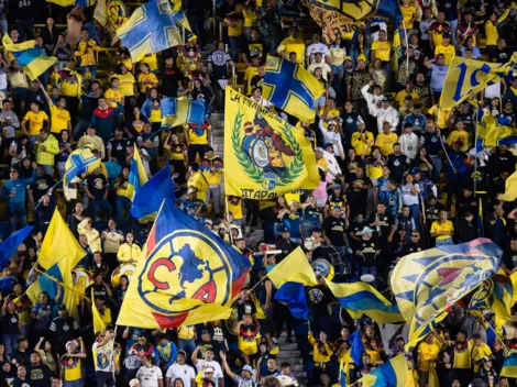 El manto que un fan del América le dejó a Mier en La Noria