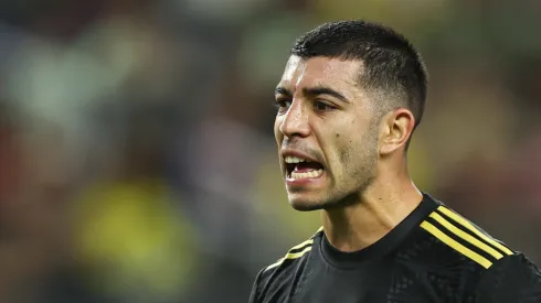 El mediocampista de Cruz Azul ingresó en la segunda mitad en un partido en el que la afición cuestionó a Javier Aguirre.