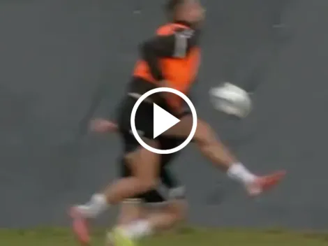 Giakoumakis marcó el gol más raro de su carrera