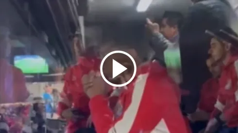 El delantero mexicano falló un penal que pudo significar la eliminación de Cruz Azul pero que terminó yéndose a las nubes.