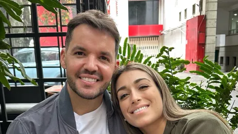 Victoria Betancourt, esposa de Nicolás Larcamón, envió un mensaje de apoyo al DT.