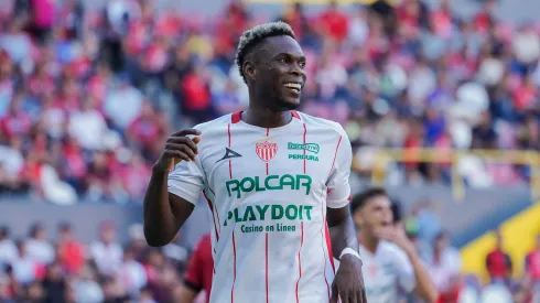 "Necaxa se le rió": la insólita oferta de Pumas por Diber Cambindo