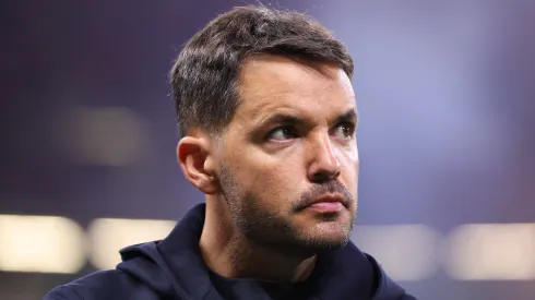 Nicolás Larcamón cuenta con un elemento menos.