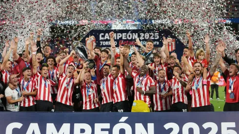 El defensor de Cruz Azul jugó en Racing de Avellaneda antes de arribar a La Máquina.