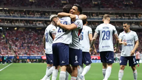 A pesar de no haber conseguido ningún título, Cruz Azul logró meter a tres de sus futbolistas entre los más destacados del semestre.