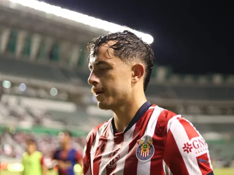 Chivas ofrece a Cruz Azul al lateral Alan Mozo