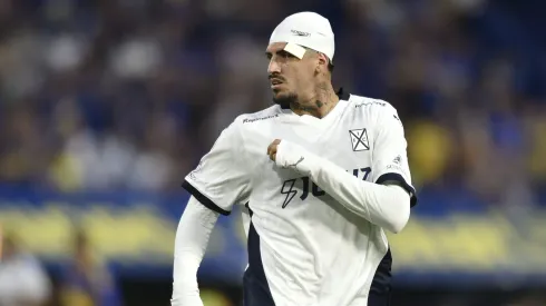 Cruz Azul busca un central con urgencias después de la grave lesión del Chiquete Orozco.