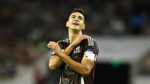 César Montes y Cruz Azul estarían separados por 2 razones.