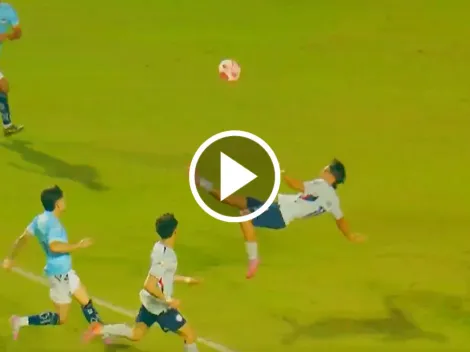 Luka Romero intentó un golazo de chilena contra la Jaiba Brava