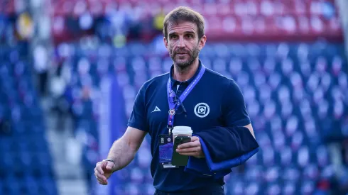 El fichaje que buscaría Cruz Azul si cierra la venta de Mateusz Bogusz