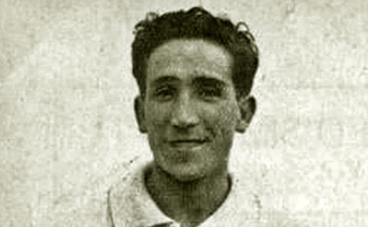 Legado Inmortal Colo Colo Conmemora El Natalicio De David Arellano Legado Inmortal Colo Colo Conmemora El Natalicio De David Arellano