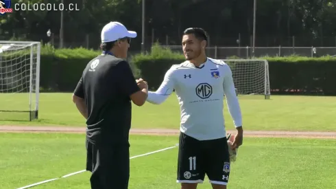 Bolados saluda a Salas en Pilar y usa el short 11.